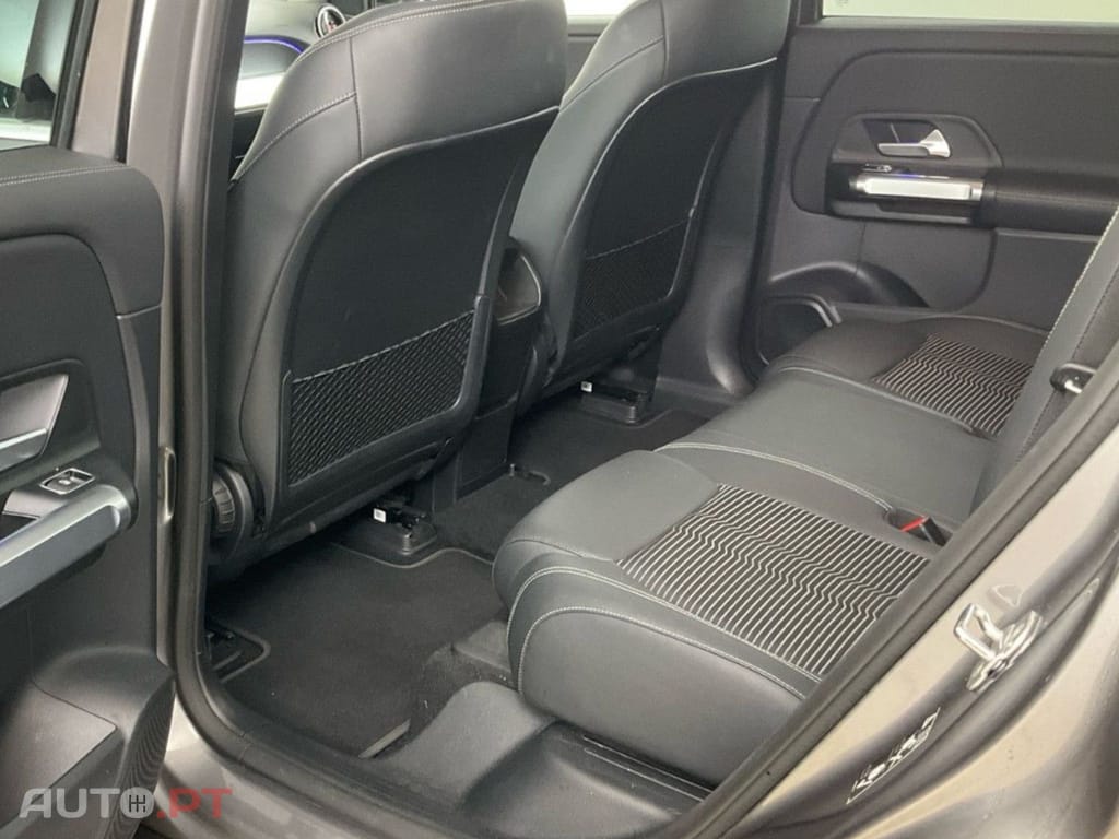 Mercedes-Benz EQB 250 96,7% I.V.A DEDUTIVEL 