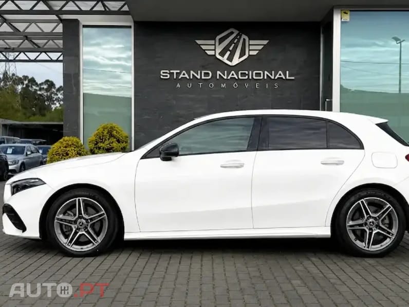 Mercedes-Benz A 250 e AMG Line