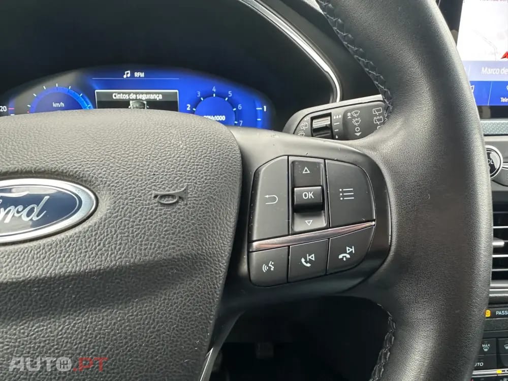 Ford Focus SW 1.0 EcoBoost Active Aut. — fotografia 20
