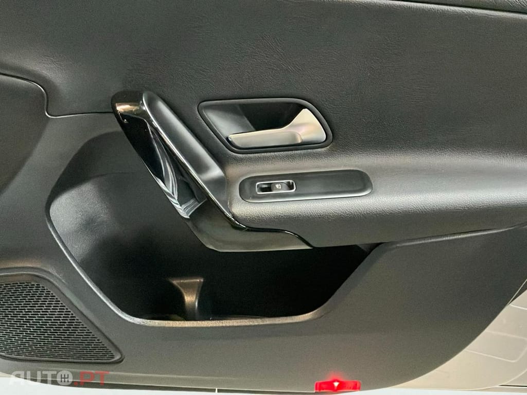 Mercedes-Benz A 180 d 7G-DCT Style