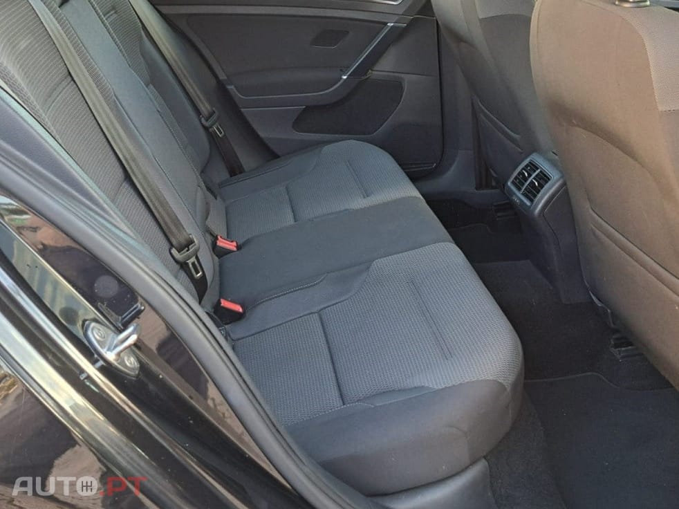 Volkswagen Golf 1.6 TDi Confortline