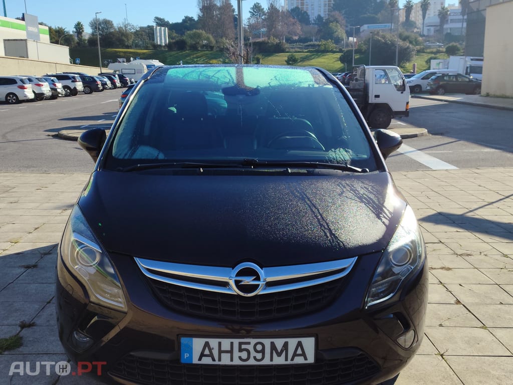 Opel Zafira COSMOS