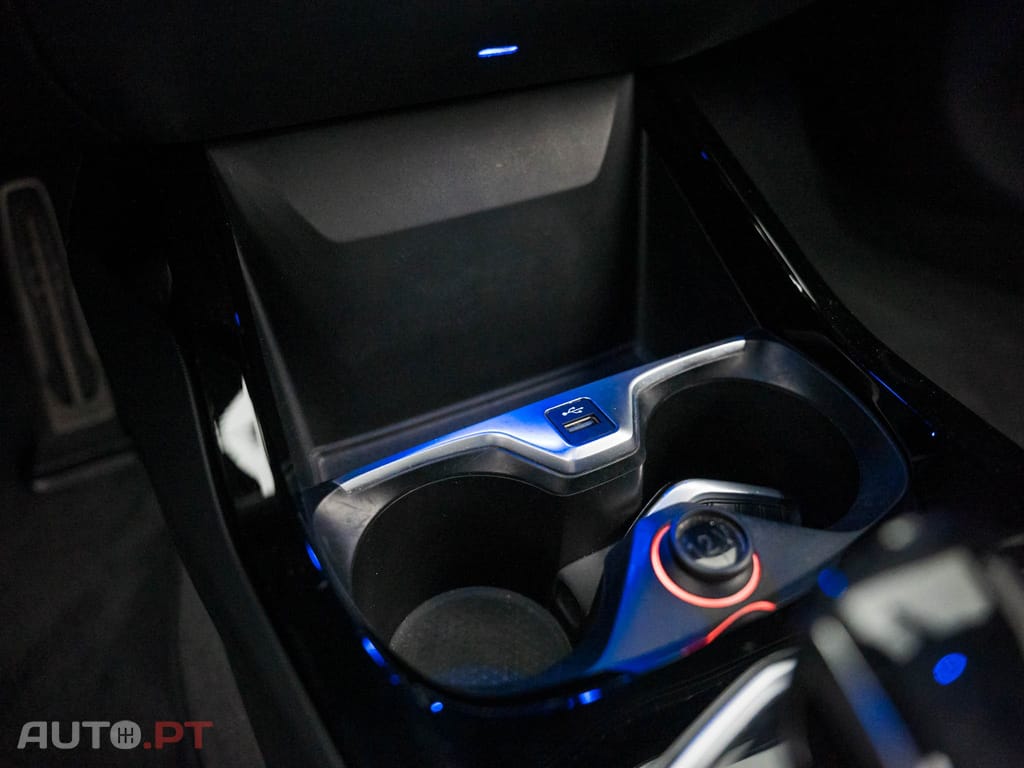 BMW 216 d Pack Desportivo M
