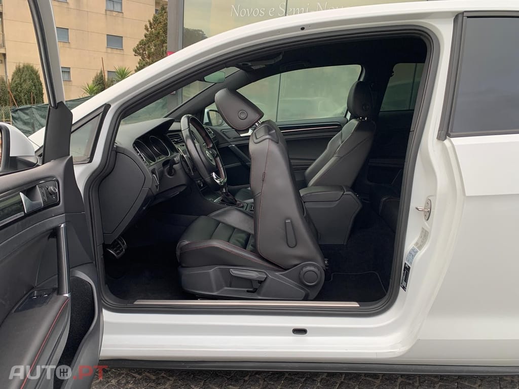 Volkswagen Golf 2.0 TSi GTi DSG Performance