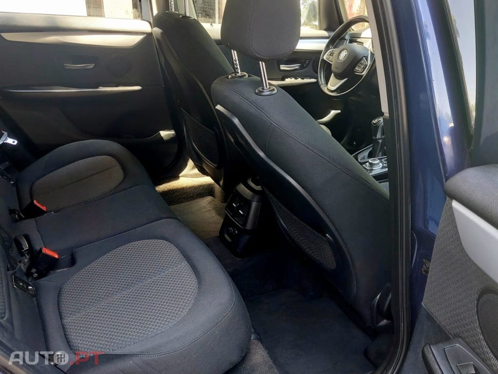 BMW 216 d Advantage