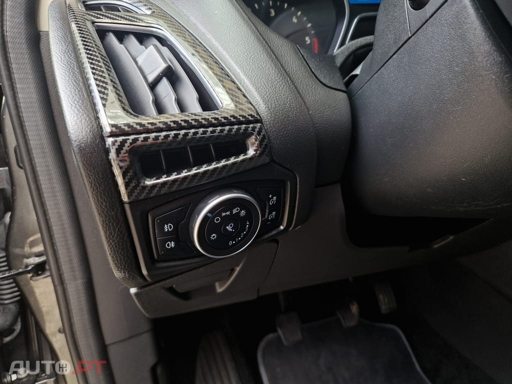 Ford Focus SW TITANIUM