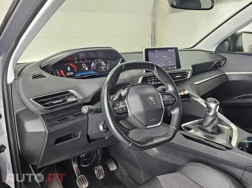 Peugeot 5008 1.5 BlueHDi Allure Baixo Consumo