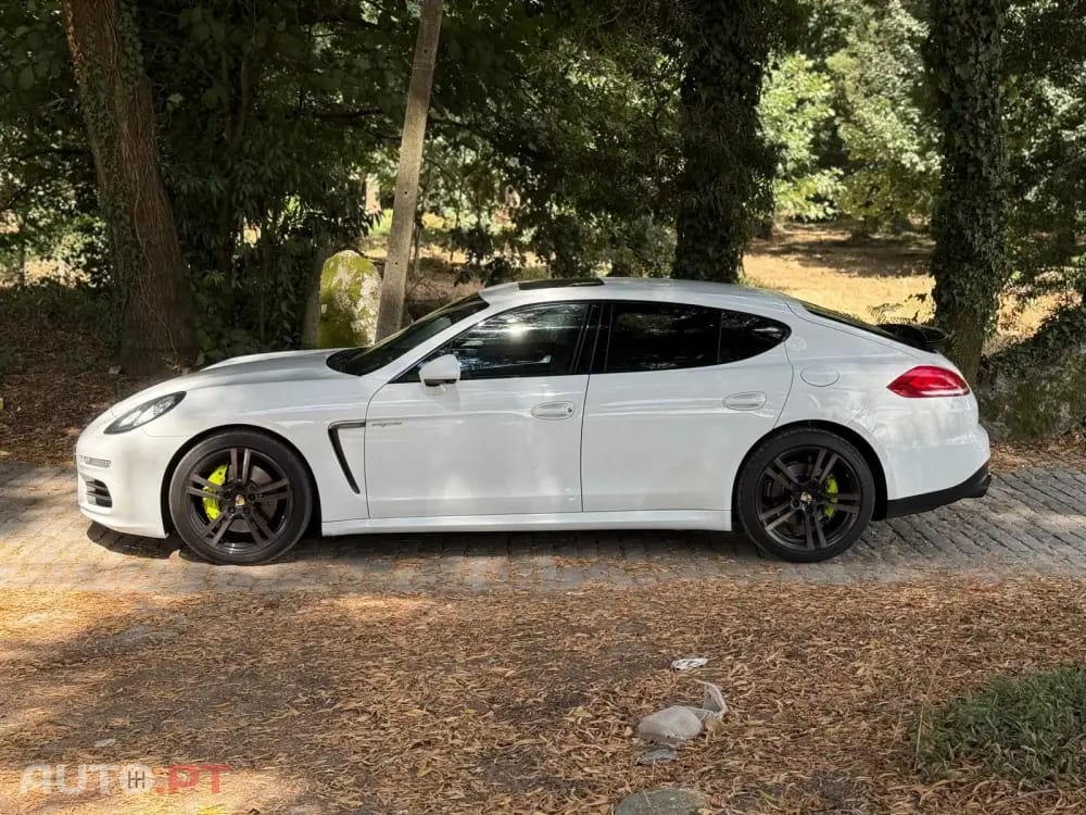 Porsche Panamera S E-Hybrid