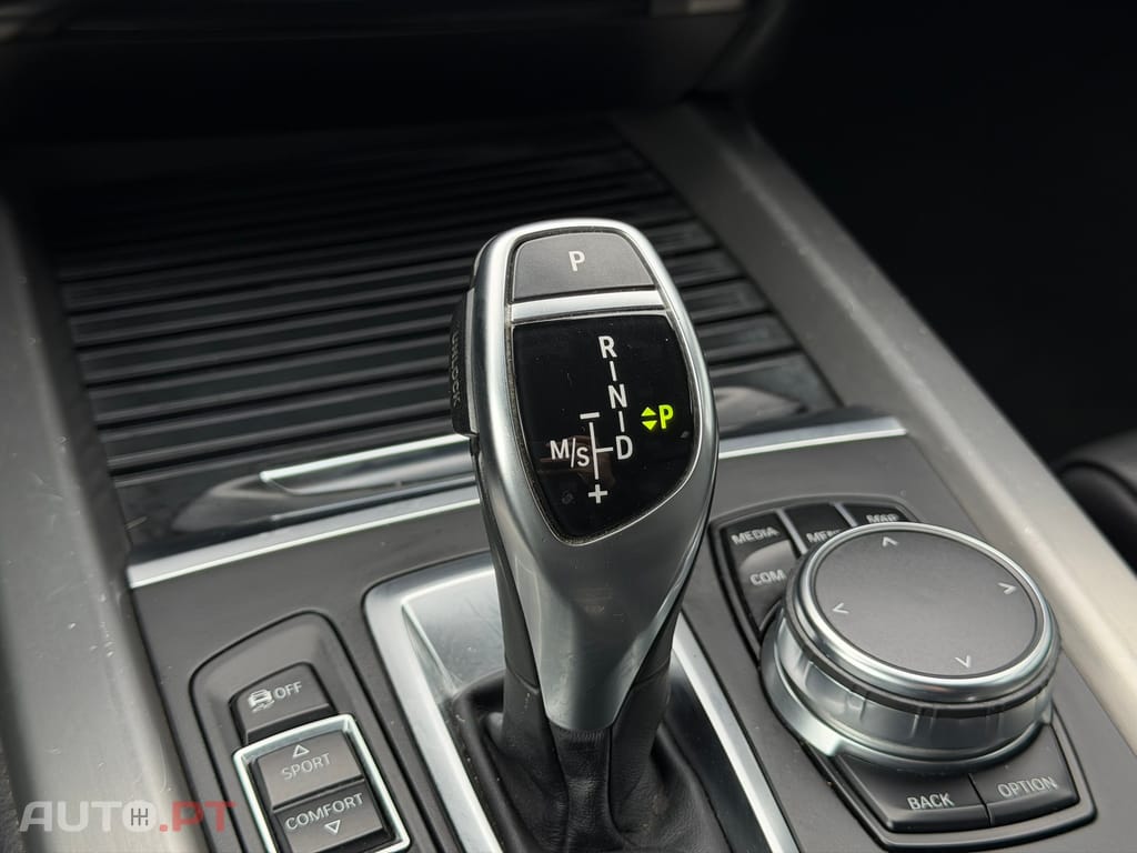 BMW X5 25 d sDrive Comfort 7L