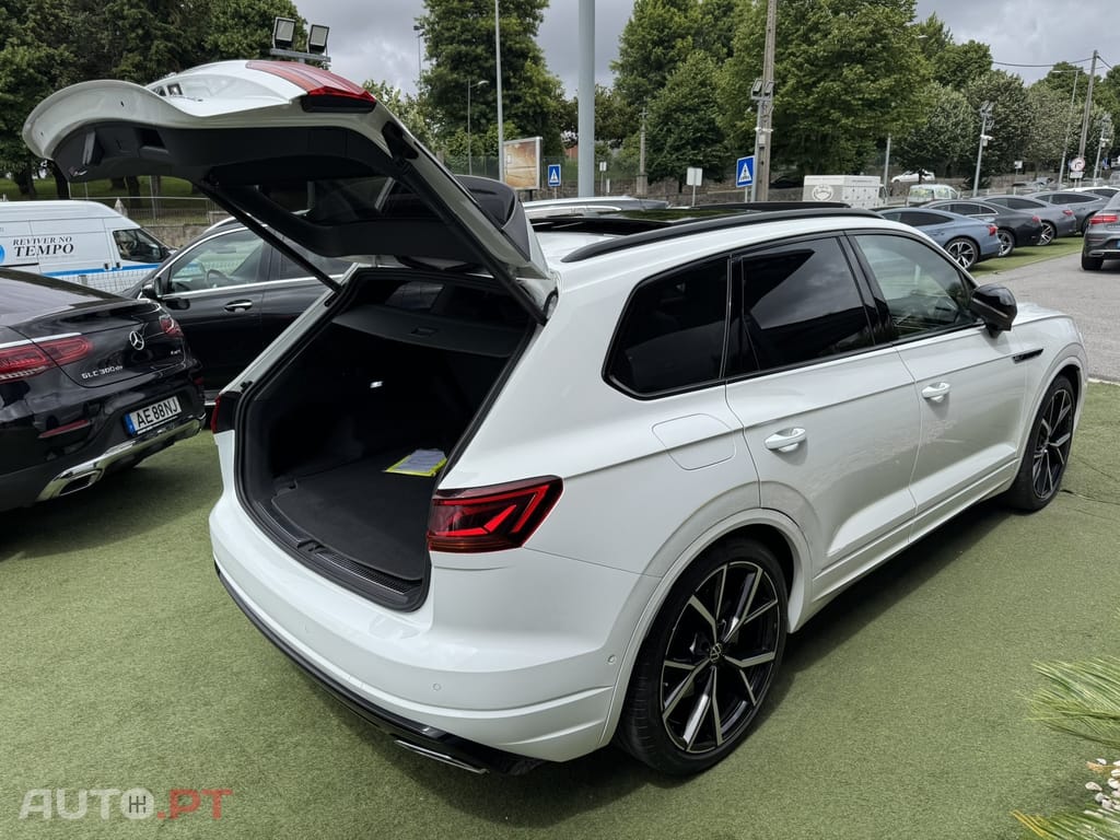 Volkswagen Touareg 3.0 TSI e-Hybrid R