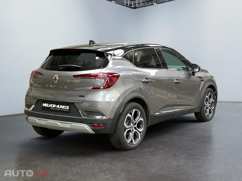 Renault Captur 1.6 E-Tech Techno