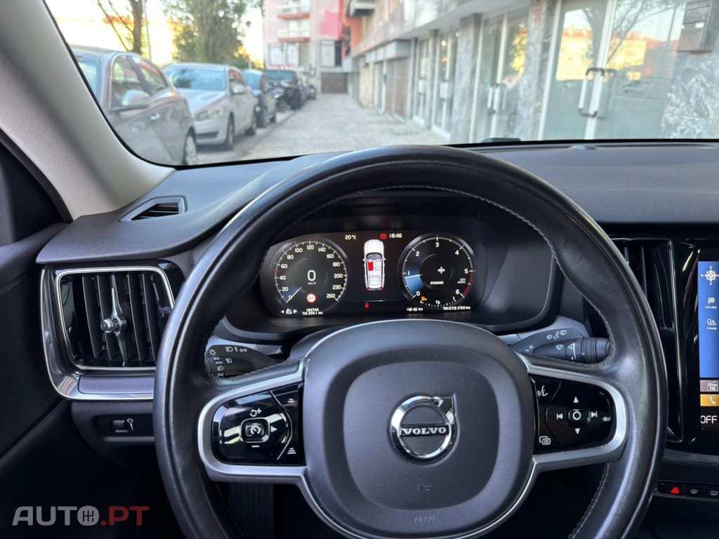 Volvo V60 2.0 D3 Momentum
