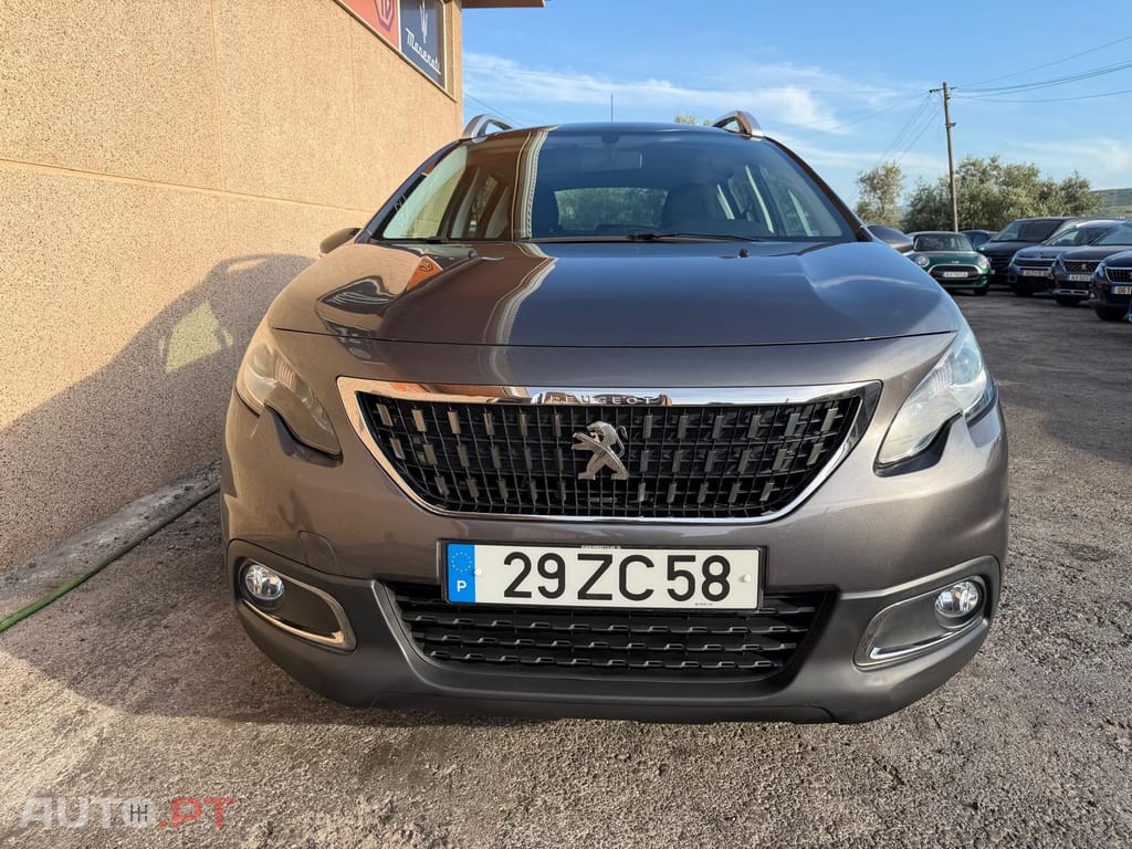 Peugeot 2008 1.2 PureTech Style