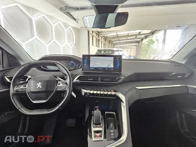 Peugeot 3008 1.6 Hybrid Allure e-EAT8