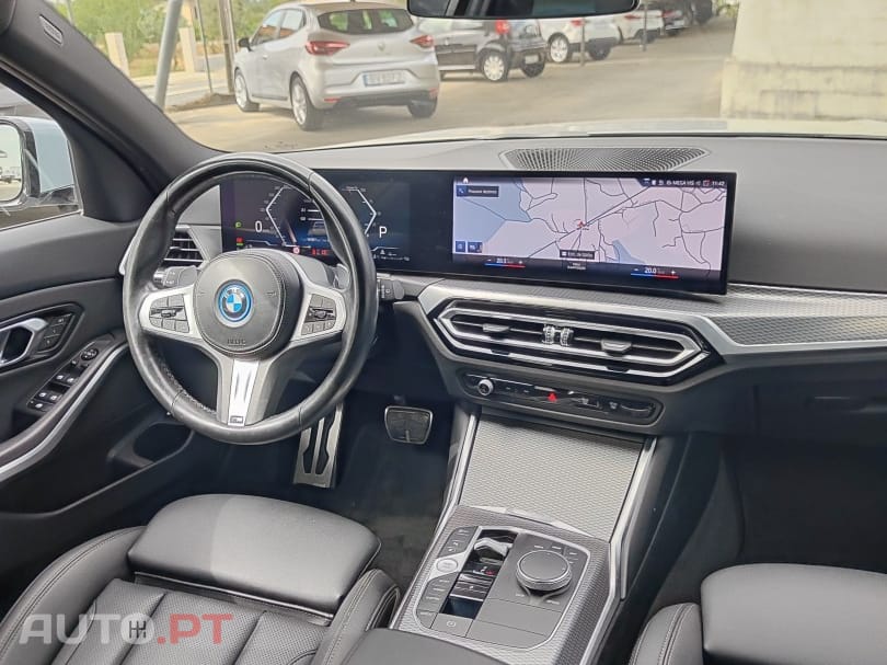BMW 330 e Touring Pack M Auto
