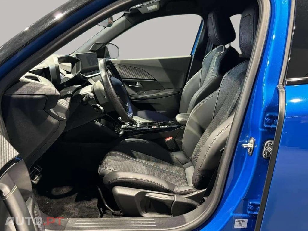 Peugeot E-2008 GTLine