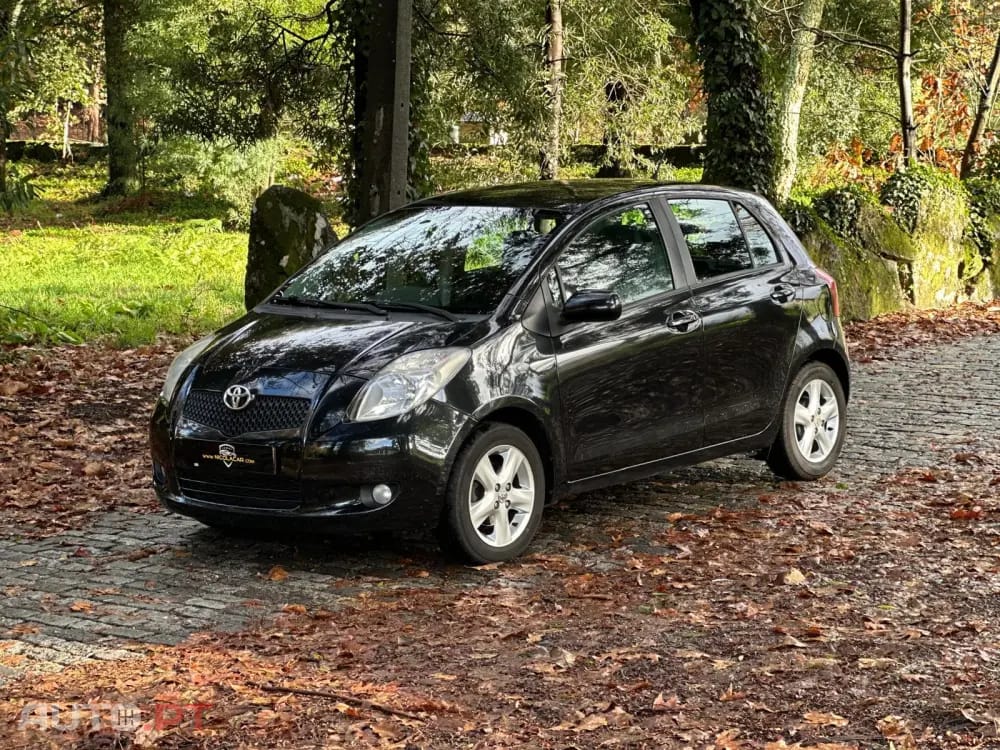 Toyota Yaris 1.0 VVT-i High Pack MM