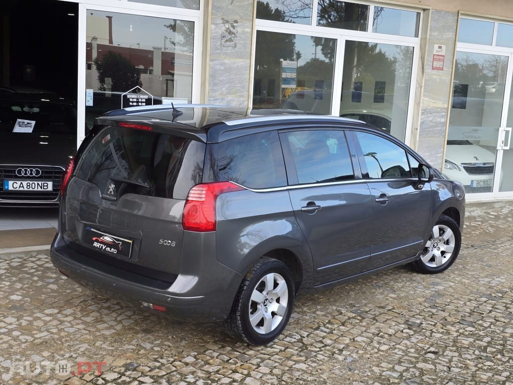 Peugeot 5008 1.2 PureTech Allure