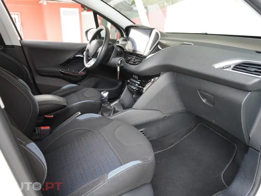 Peugeot 208 1.4 HDi Access