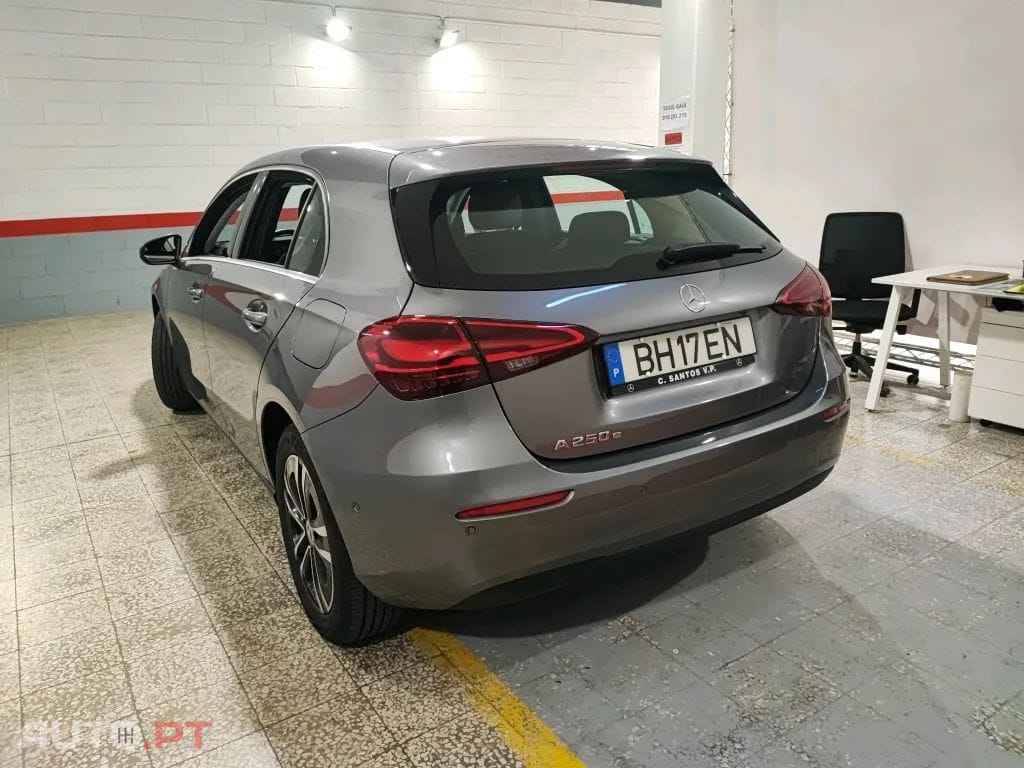 Mercedes-Benz A 250 e