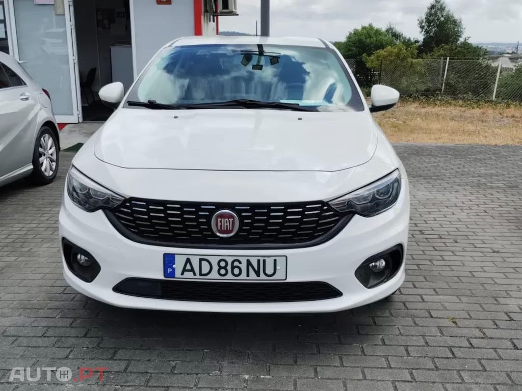 Fiat Tipo 1.3 M-Jet Lounge