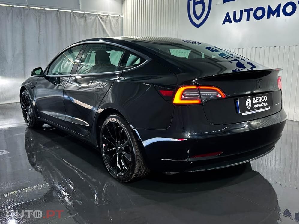 Tesla Model 3 LONG RANGE DUAL MOTOR AWD