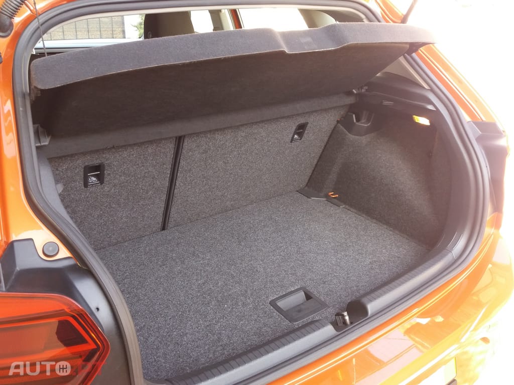 Volkswagen Polo 1.0 TSI Confortline