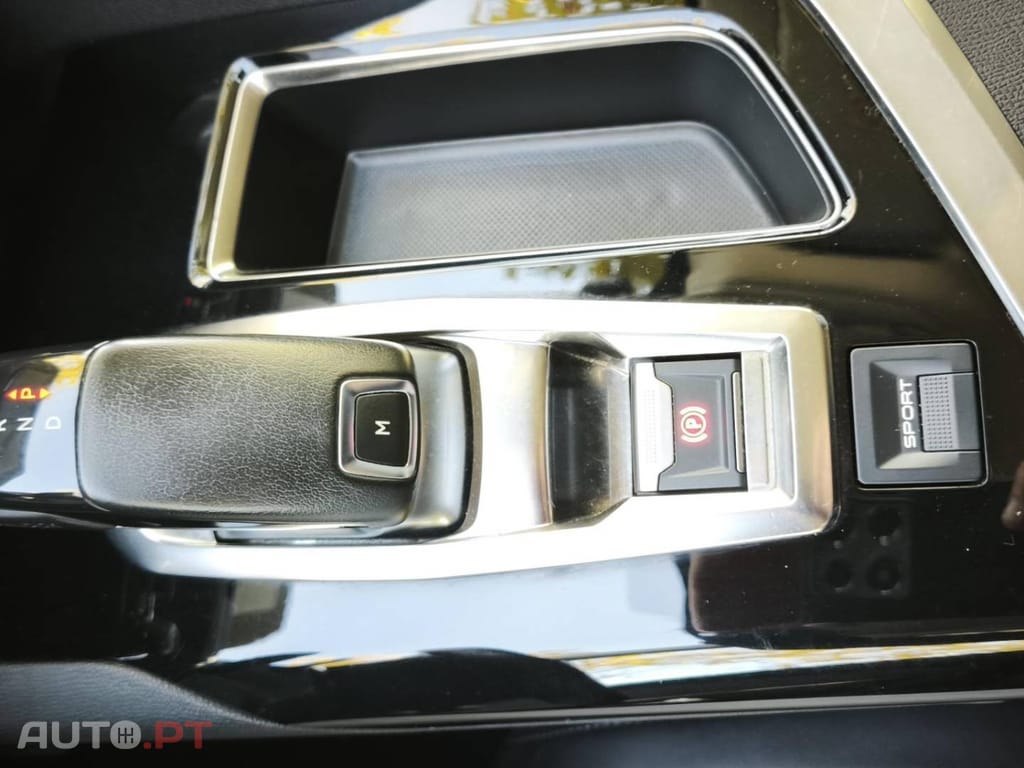 Peugeot 5008 1.5 BlueHDi Allure Pack EAT8