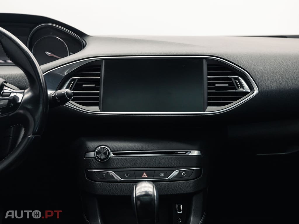 Peugeot 308 SW 1.2 PureTech Style J17