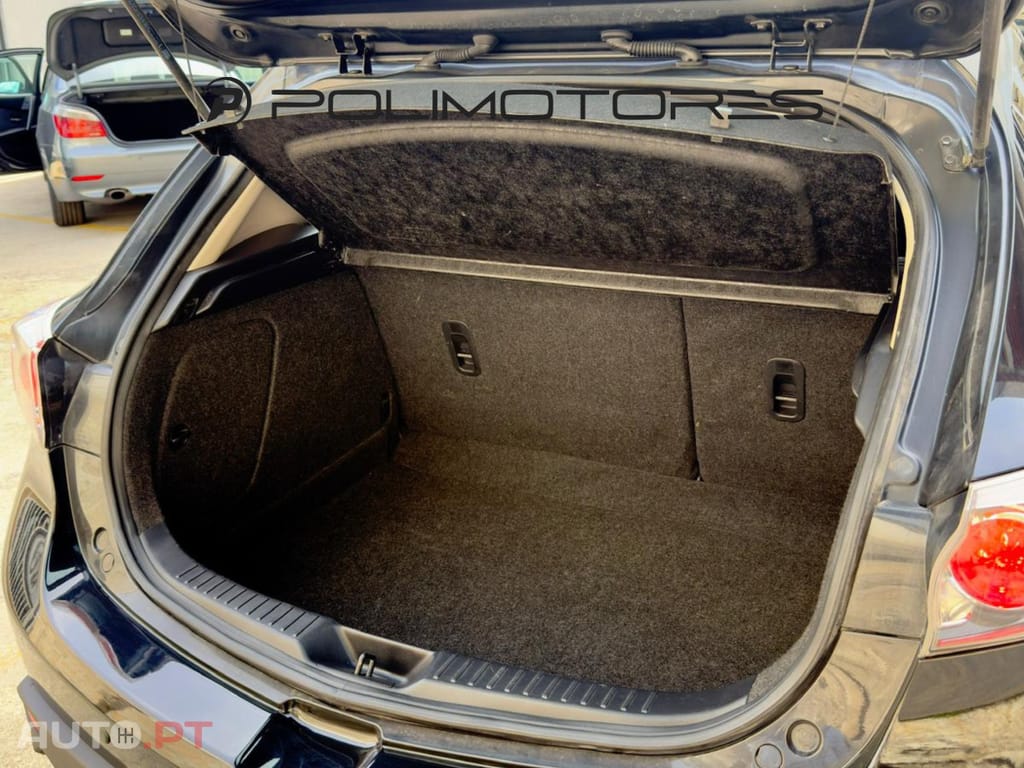 Mazda 3 1.6 MZR CD ACTIVE