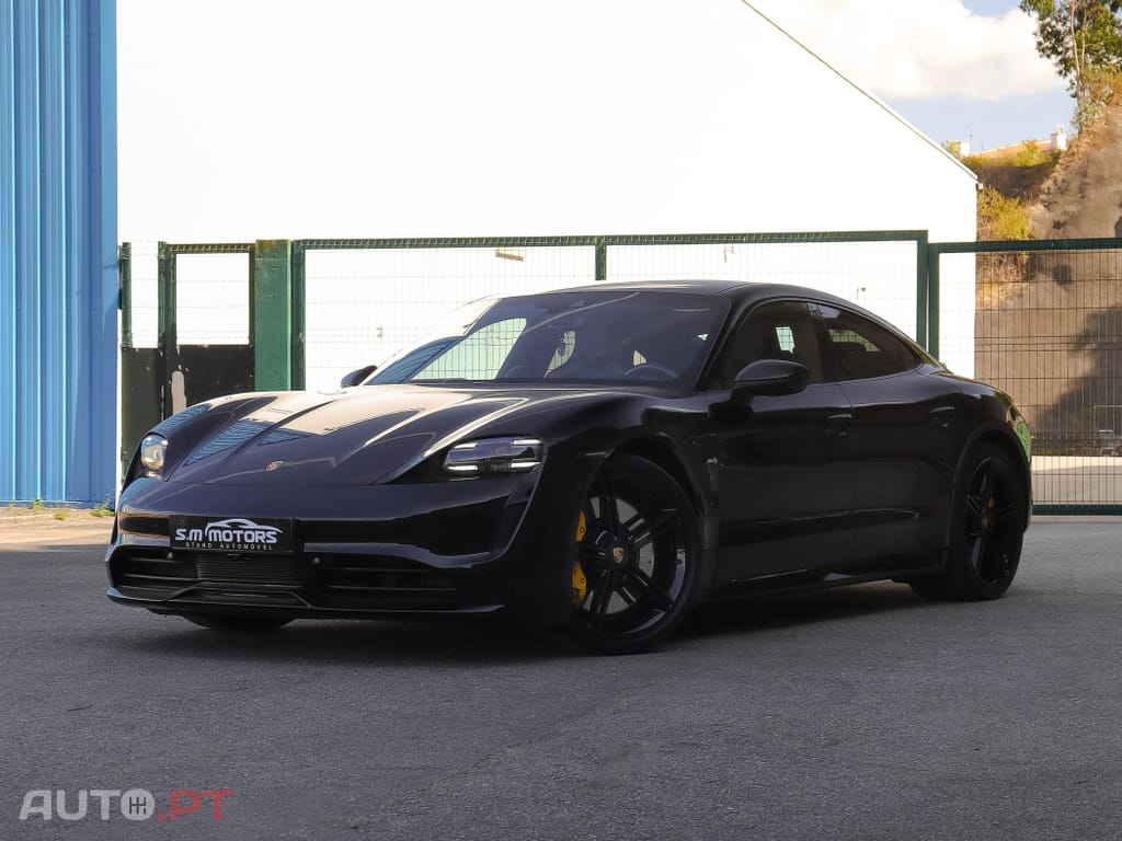 Porsche Taycan 4S bateria Performance Plus