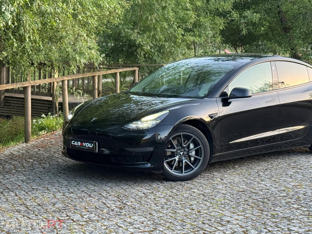 Tesla Model 3 Long-Range Dual Motor AWD