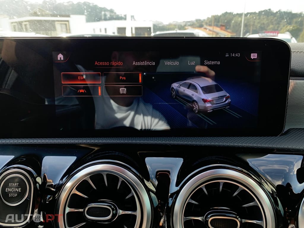 Mercedes-Benz A 250 e AMG Line