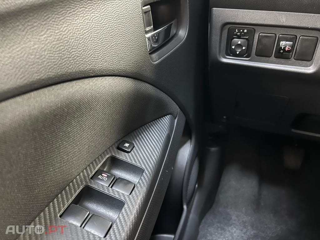 Mitsubishi Space Star 1.2 Connect Edition INTENSE