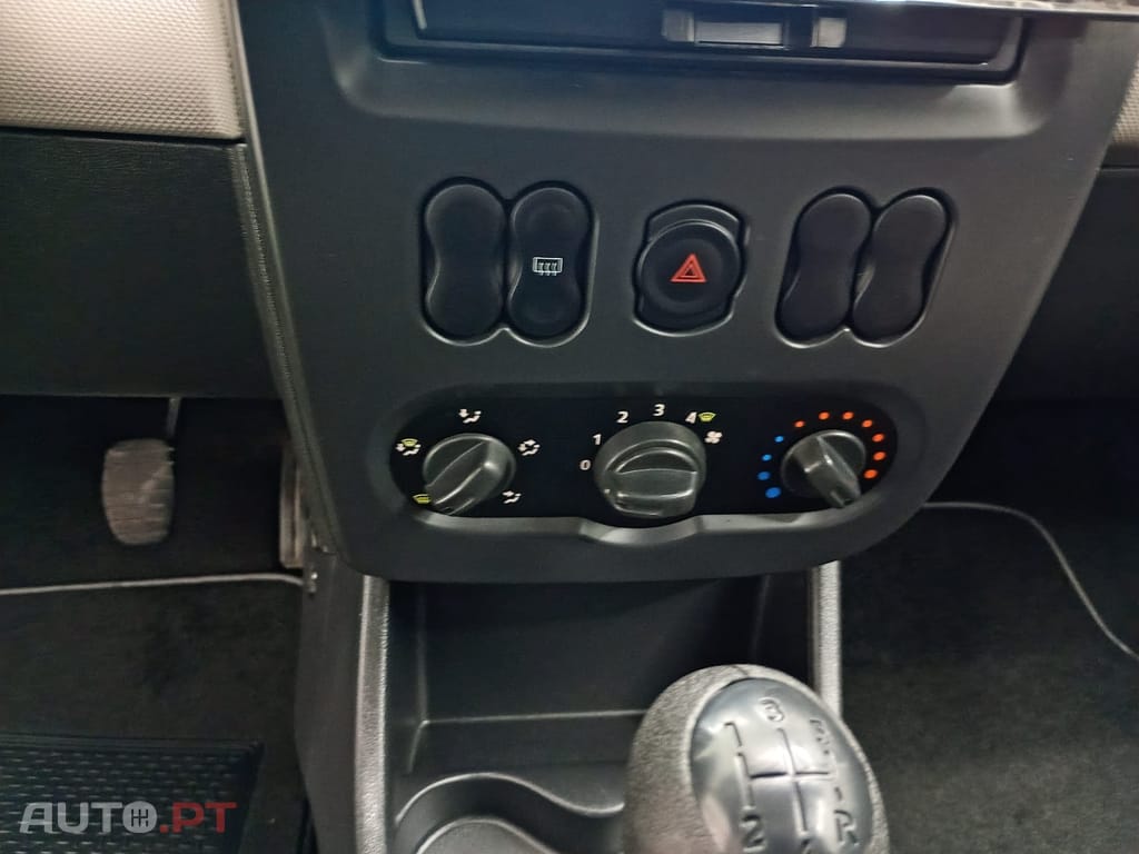 Dacia Sandero 1.2 16V SL 10 Anos Bi-Fuel