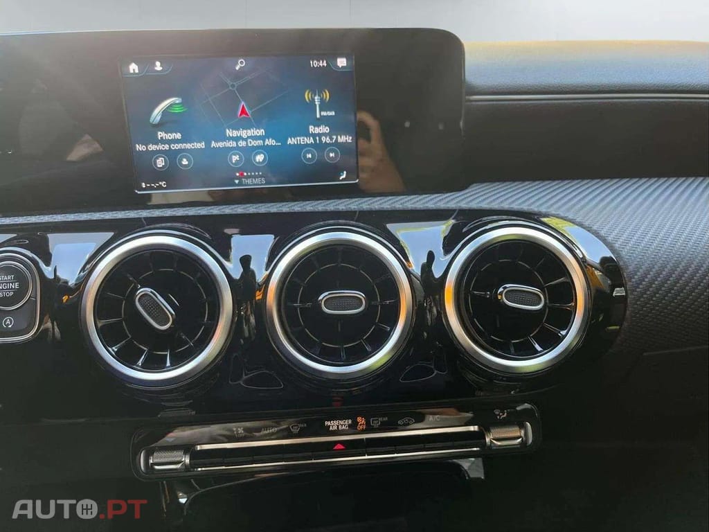 Mercedes-Benz CLA 180 SB DCT 