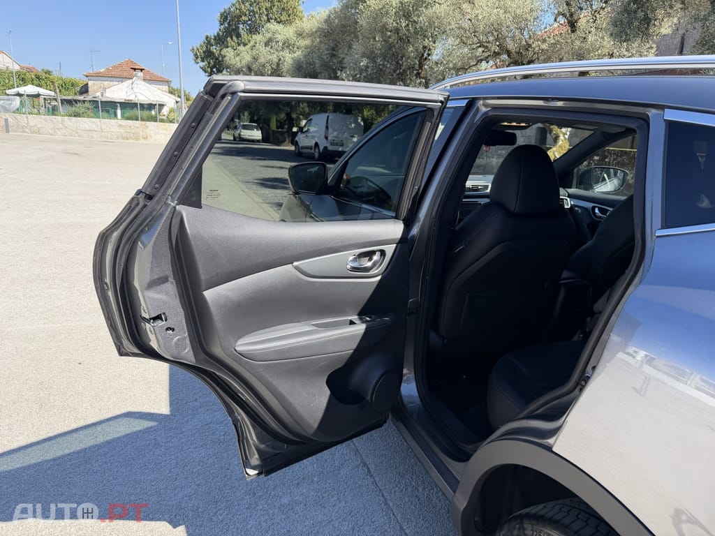 Nissan Qashqai 1.5 dCi N-Connecta