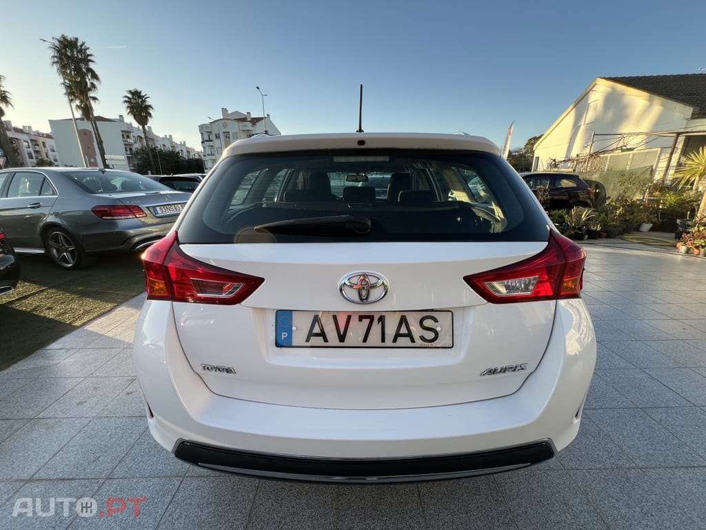 Toyota Auris 2.0 D-4D Comfort