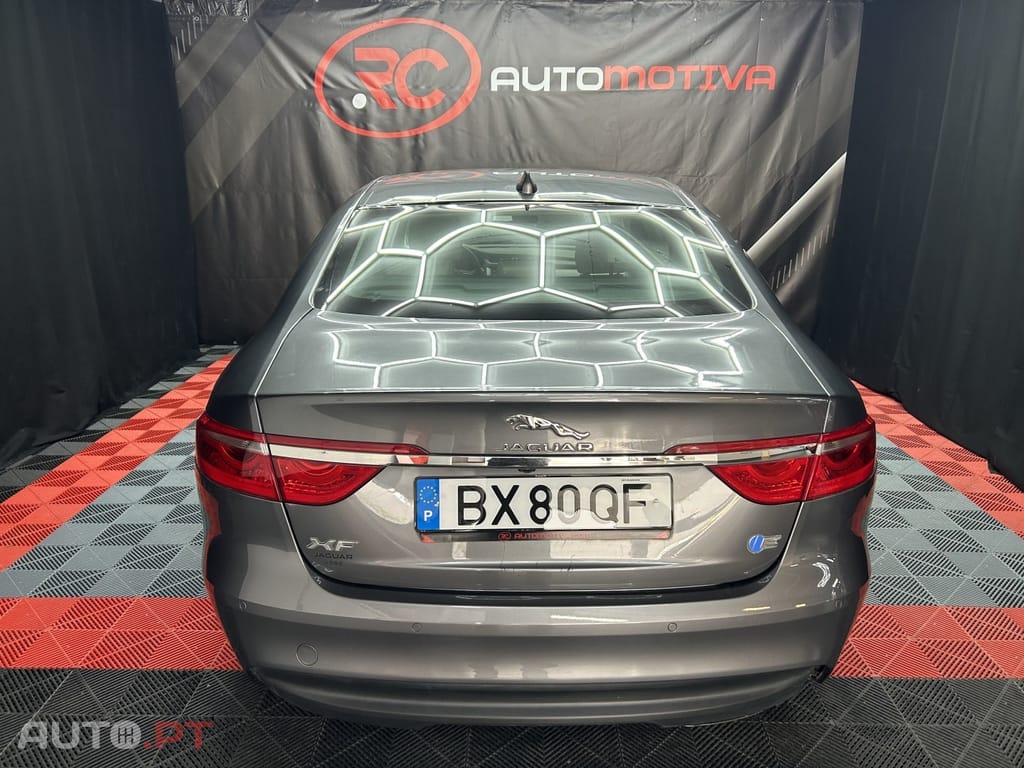 Jaguar XF 2.0 D Prestige Aut.