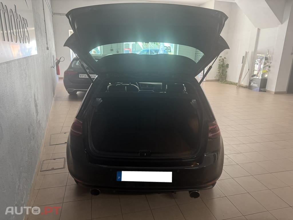 Volkswagen Golf 2.0 TDI GTD DSG