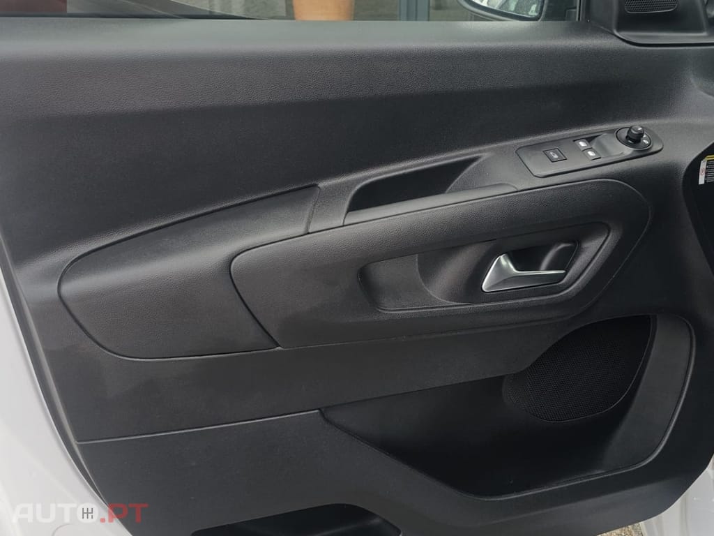 Peugeot Partner 1.5 BlueHDi Premium Standard