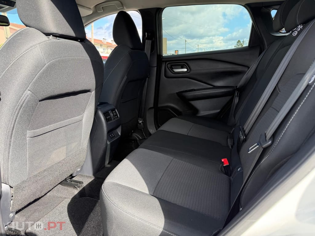 Nissan Qashqai 1.3 DIG-T N-Connecta LED