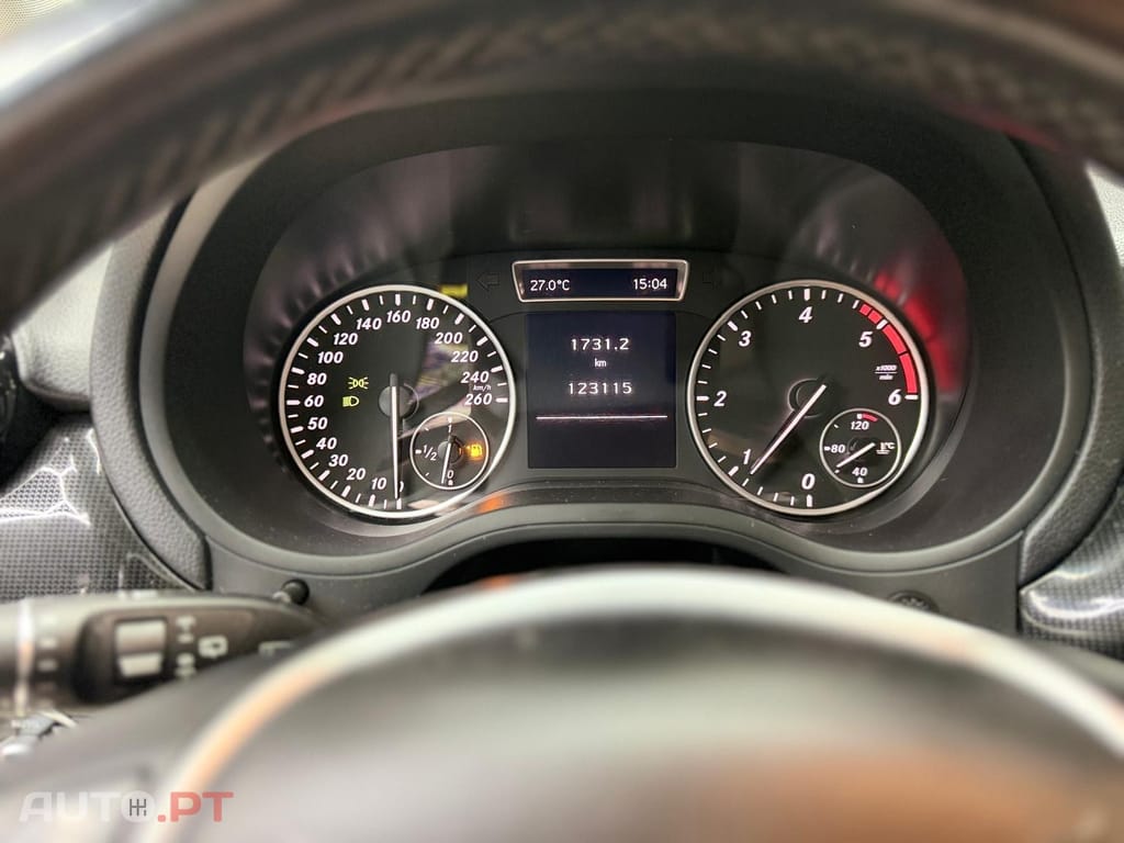 Mercedes-Benz B 180 d Progressive