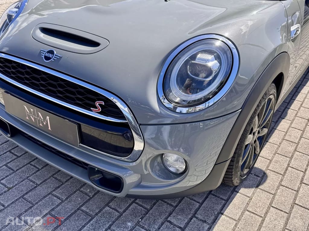 MINI Cooper Cooper SD Auto