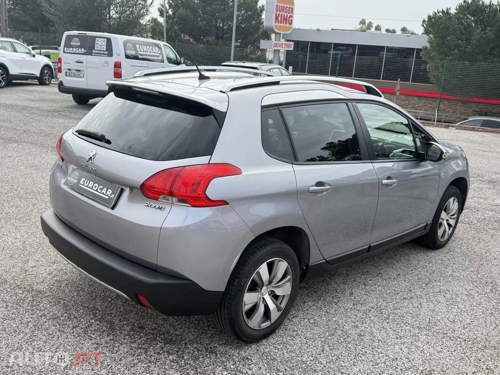 Peugeot 2008 1.2 PureTech Style