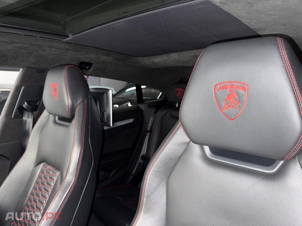 Lamborghini Urus 4.0 V8