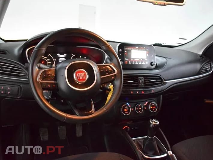 Fiat Tipo 1.3 M-Jet Lounge