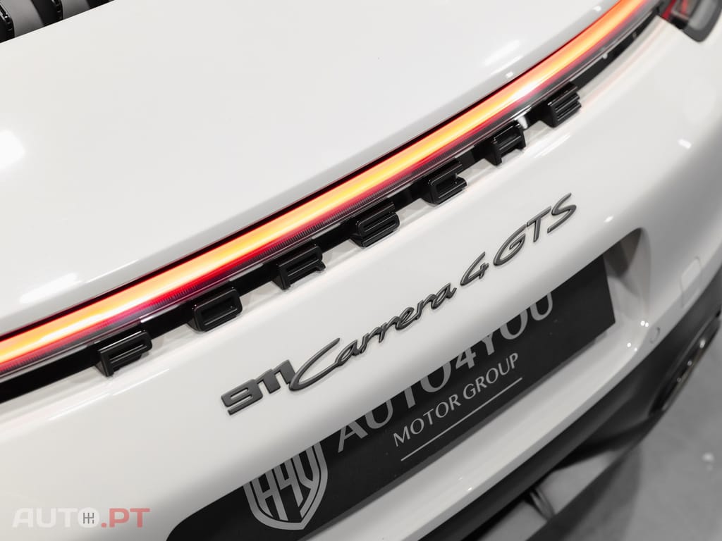 Porsche 992 Carrera 4 GTS PDK