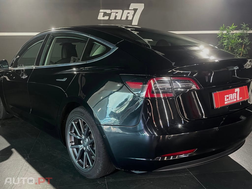 Tesla Model 3 Long-Range Dual Motor AWD