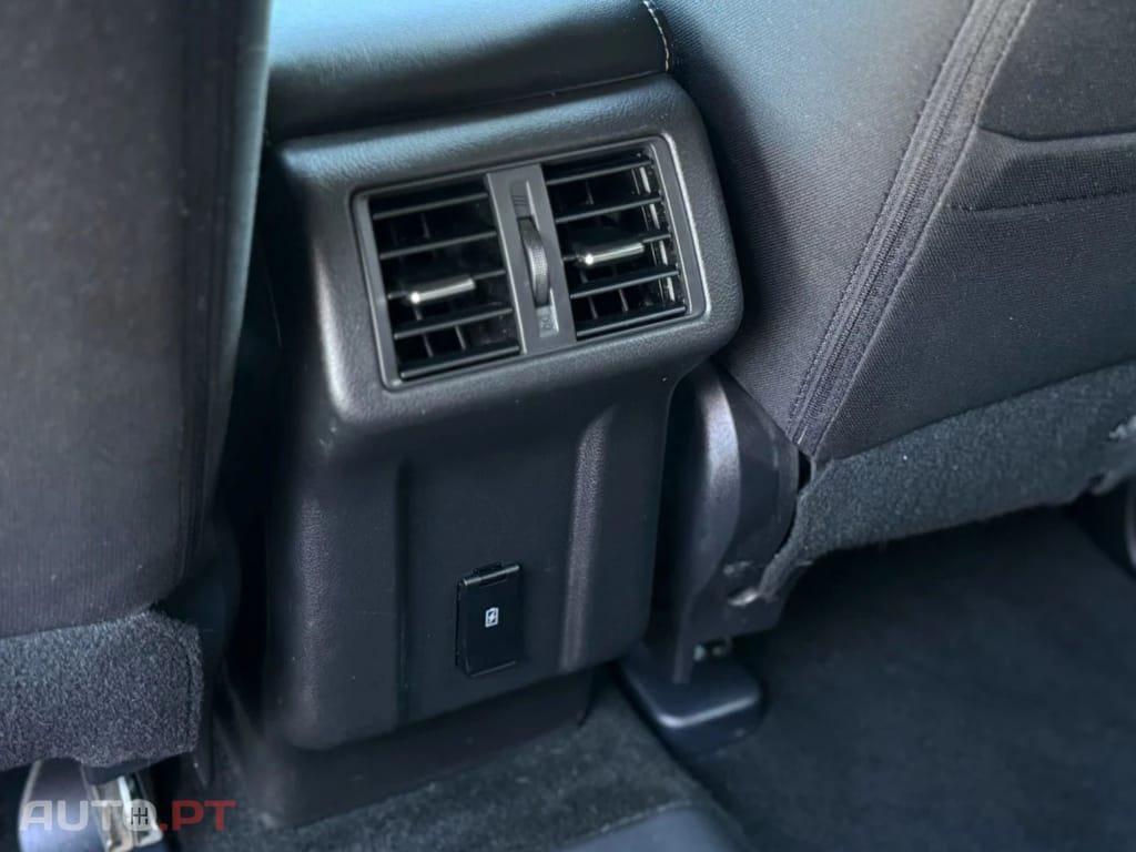 Mitsubishi Outlander 2.4L PHEV 4WD INTENSE